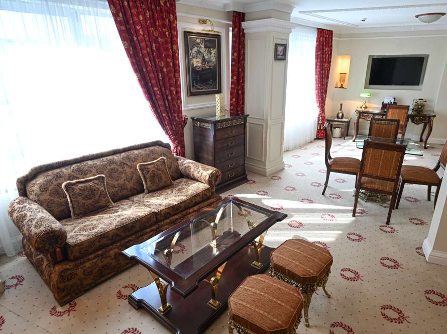 Presidential Suite Sultan Living Area